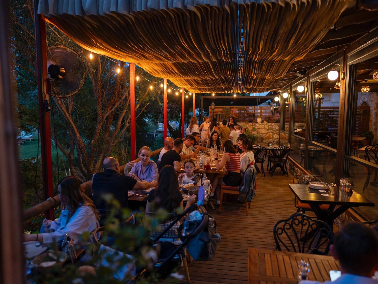 Yerel restoranlar